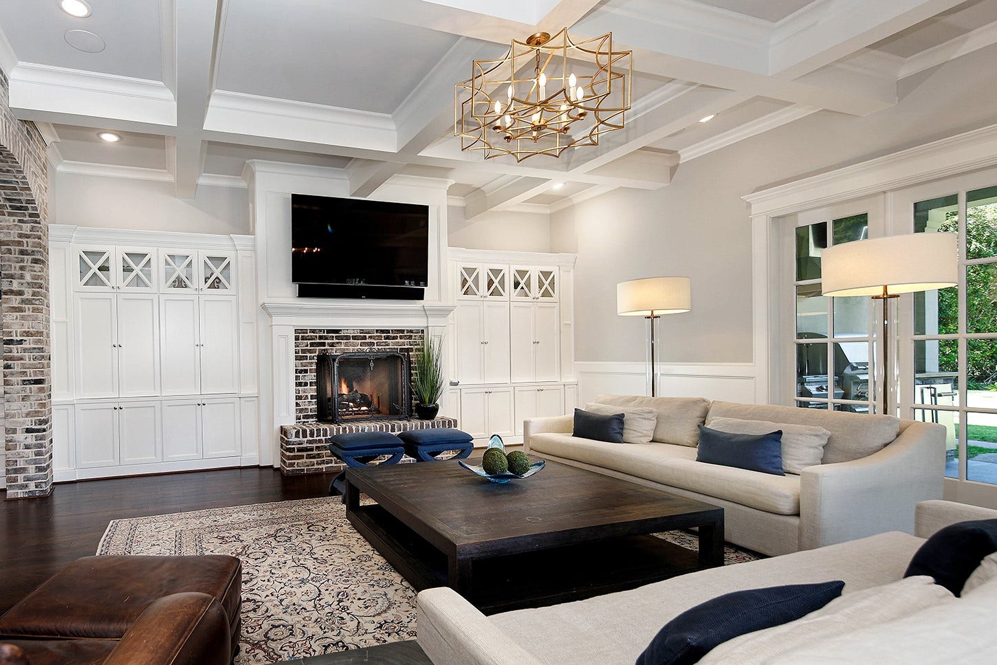 25 Doe Run Drive, The Woodlands, TX 77380 25 Doe Run Drive, The Woodlands, TX 77380