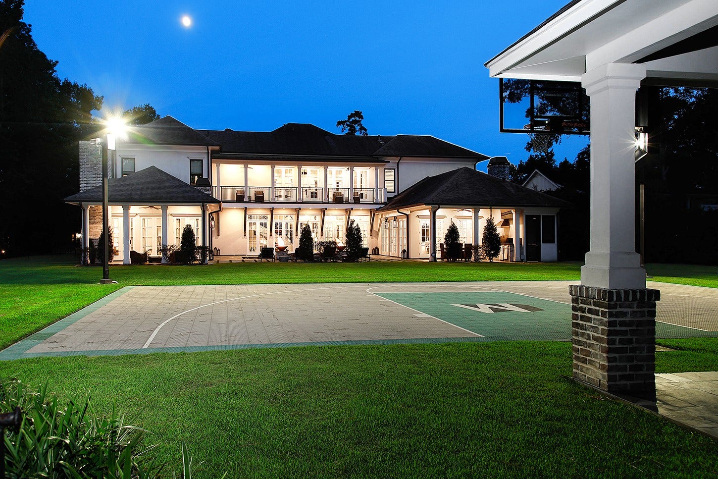 25 Doe Run Drive, The Woodlands, TX 77380 25 Doe Run Drive, The Woodlands, TX 77380