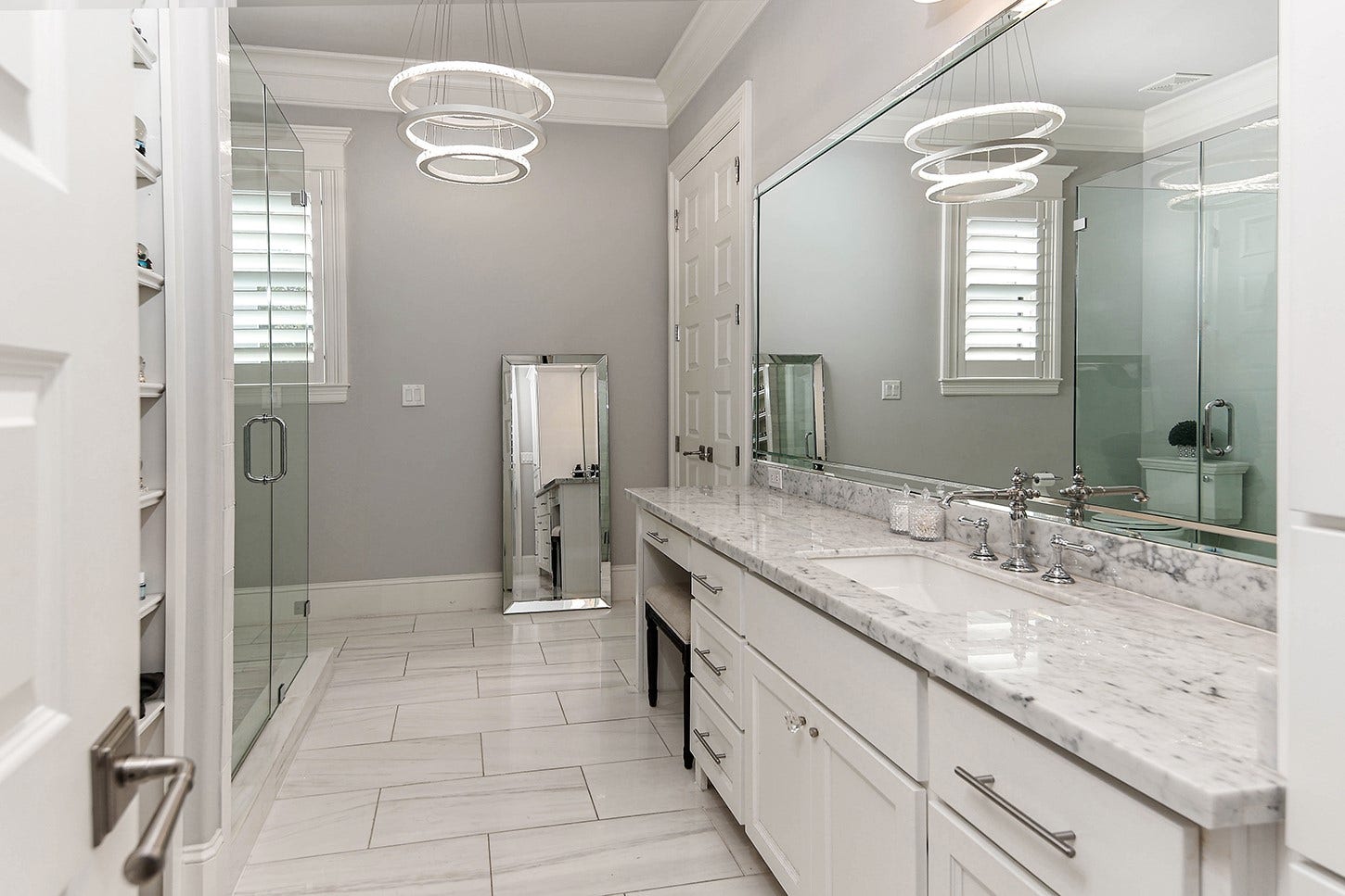 25 Doe Run Drive, The Woodlands, TX 77380 25 Doe Run Drive, The Woodlands, TX 77380