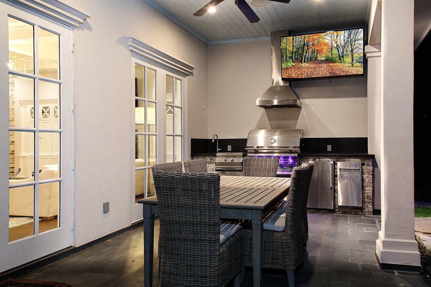 25 Doe Run Drive, The Woodlands, TX 77380 25 Doe Run Drive, The Woodlands, TX 77380