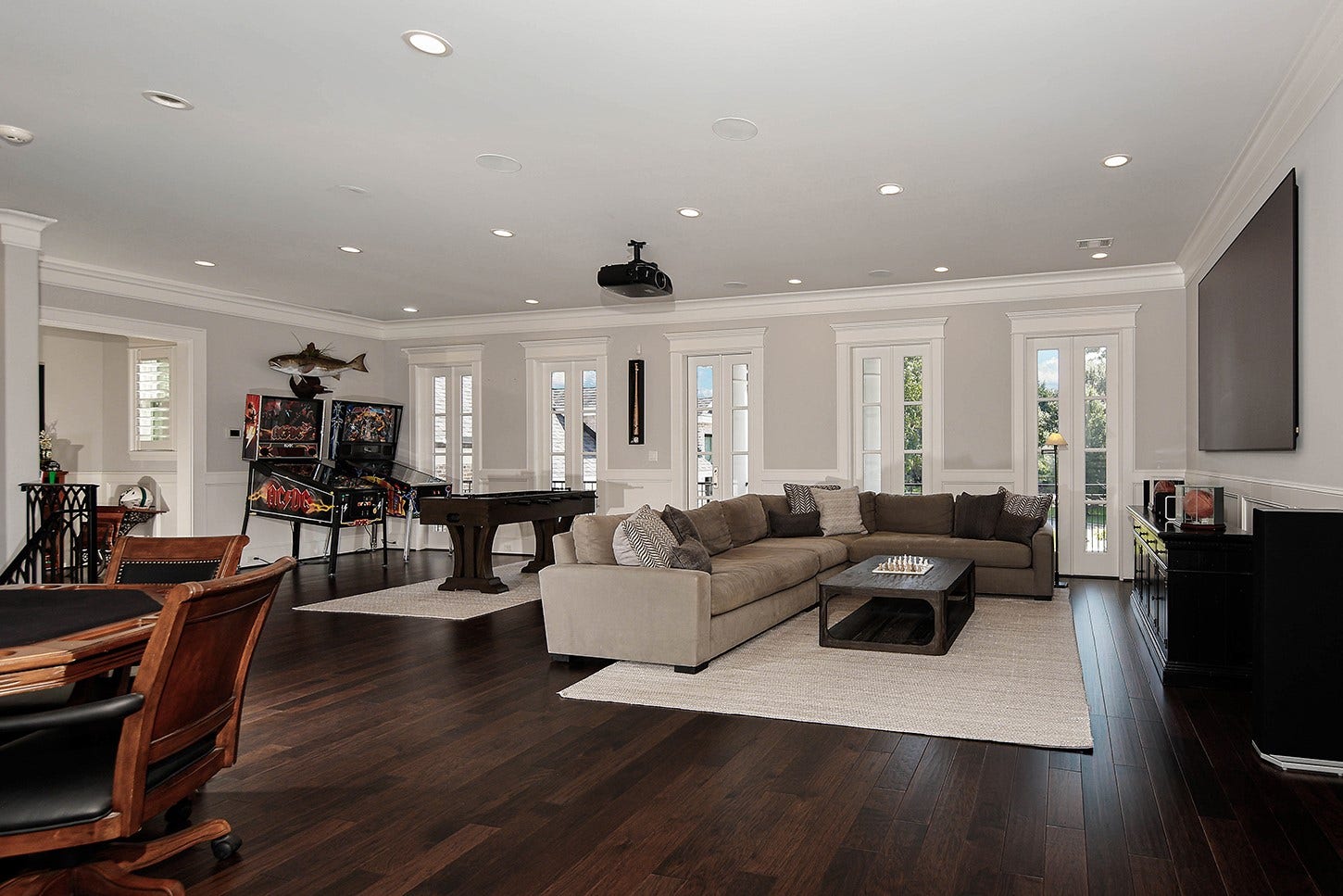 25 Doe Run Drive, The Woodlands, TX 77380 25 Doe Run Drive, The Woodlands, TX 77380