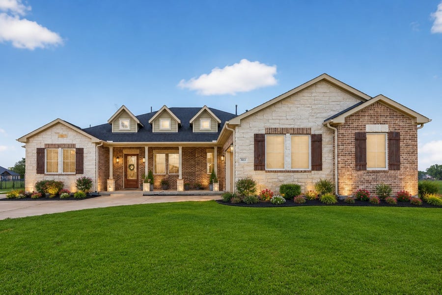 Property photo for 803 Lily Lane, Rosharon, TX