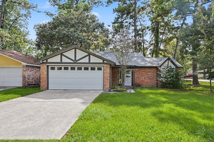 Property photo for 117 N Woodstock Circle Drive, The Woodlands, TX