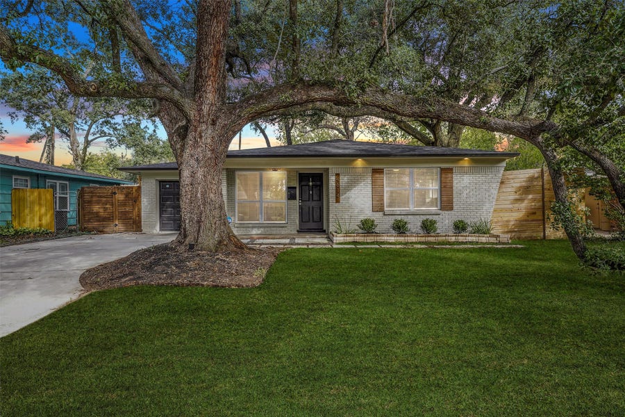 Property photo for 4614 Carleen Road, Houston, TX