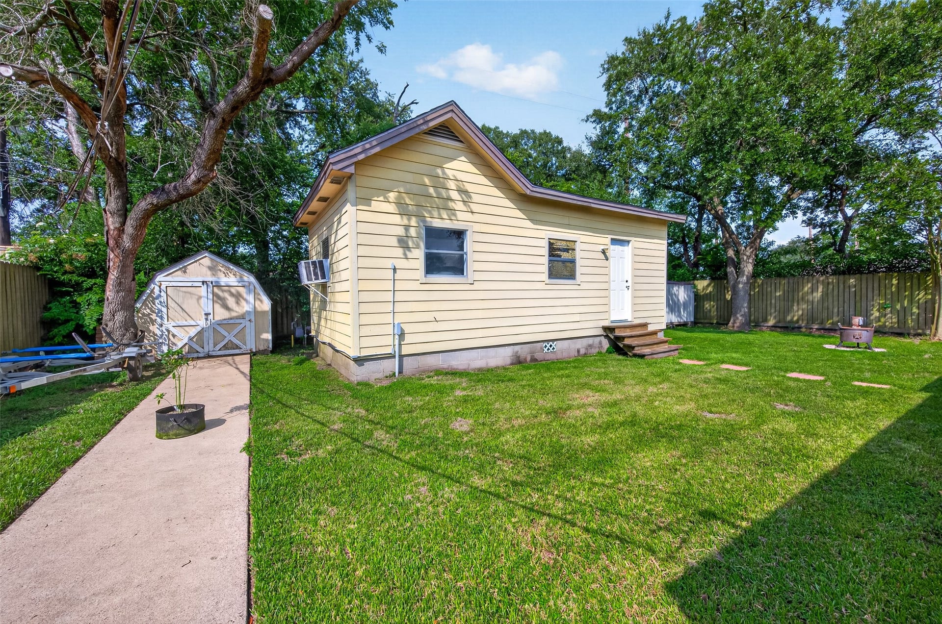 10635 Seaford Drive, Houston, TX 77089