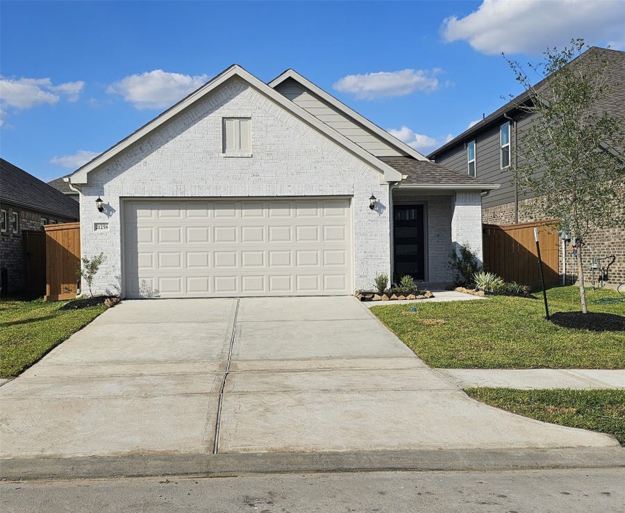 Property photo for 21258 Catalina Palm Drive, Cypress, TX