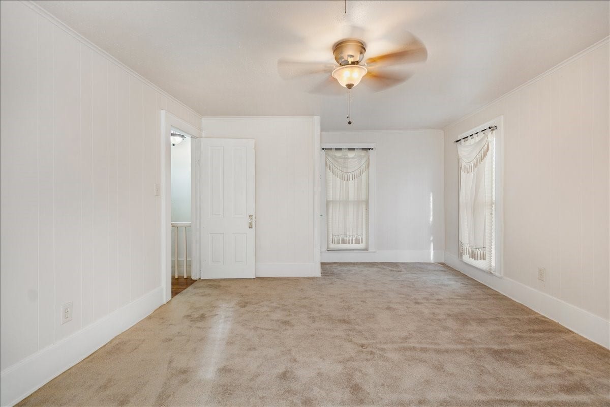 816 W Adoue Street, Alvin, TX 77511 816 W Adoue Street, Alvin, TX 77511