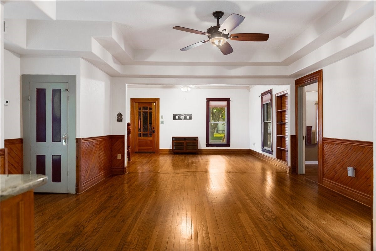 816 W Adoue Street, Alvin, TX 77511 816 W Adoue Street, Alvin, TX 77511