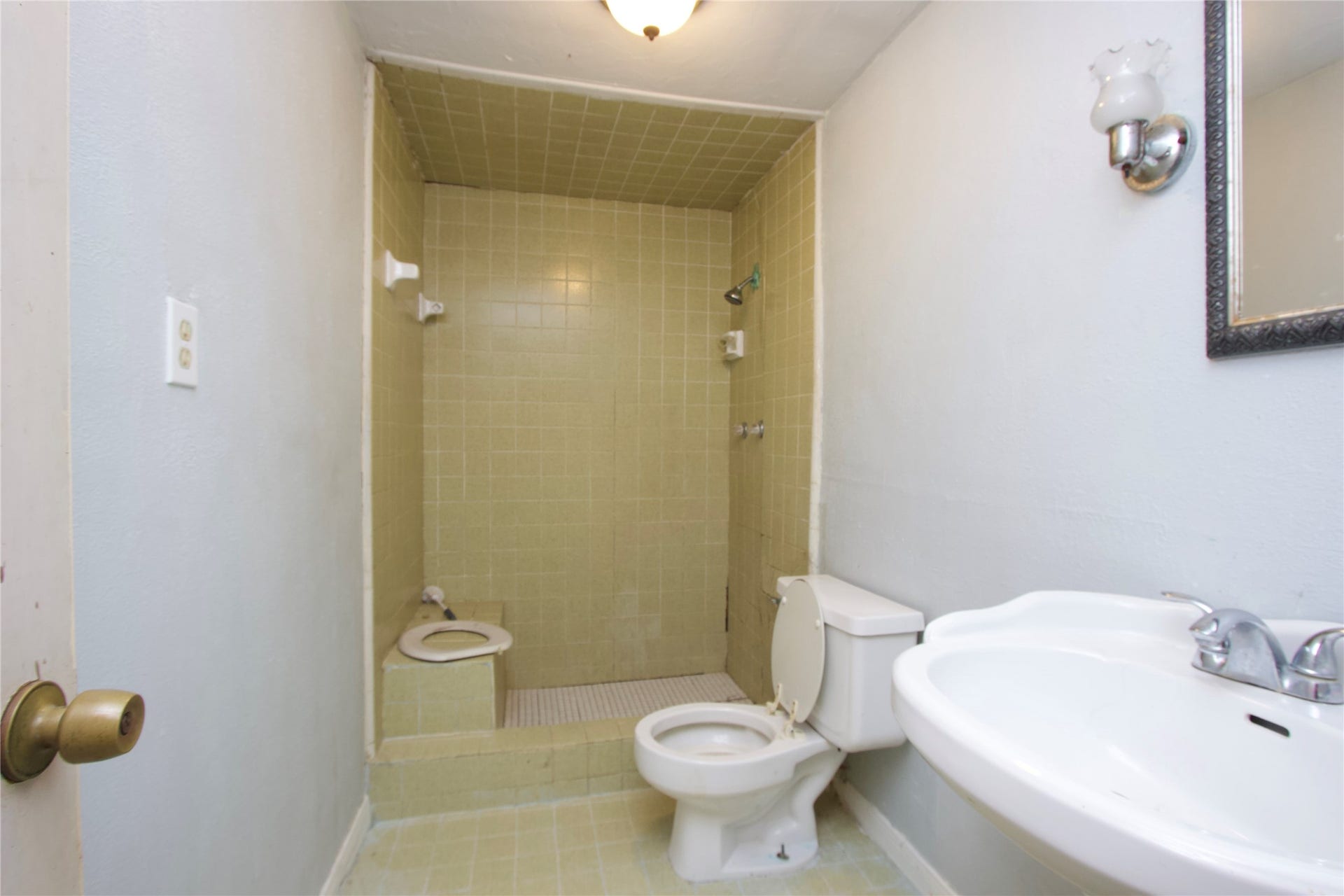 4604 Octavia Street, Houston, TX 77026
