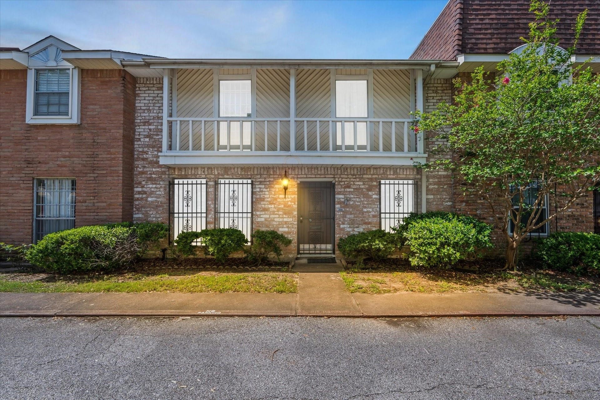 6697 De Moss Drive, #697, Houston, TX 77074