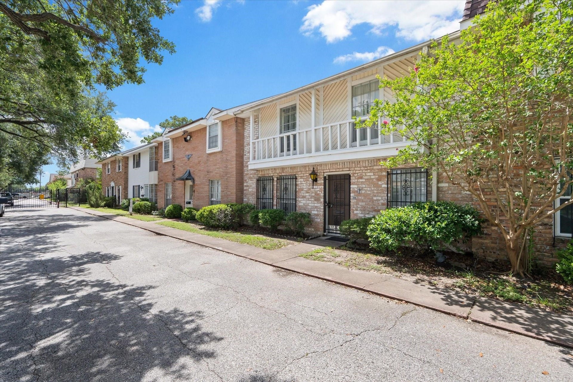 6697 De Moss Drive, #697, Houston, TX 77074