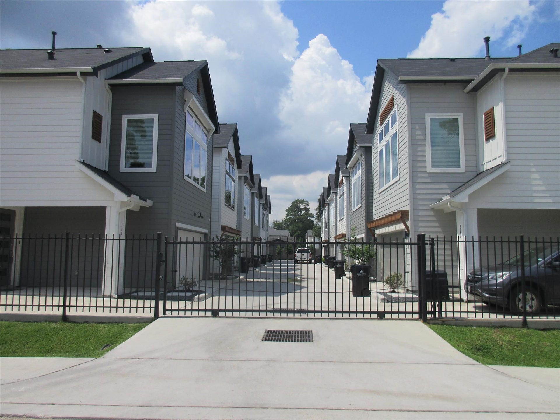 814 Thornton Road, #F, Houston, TX 77018