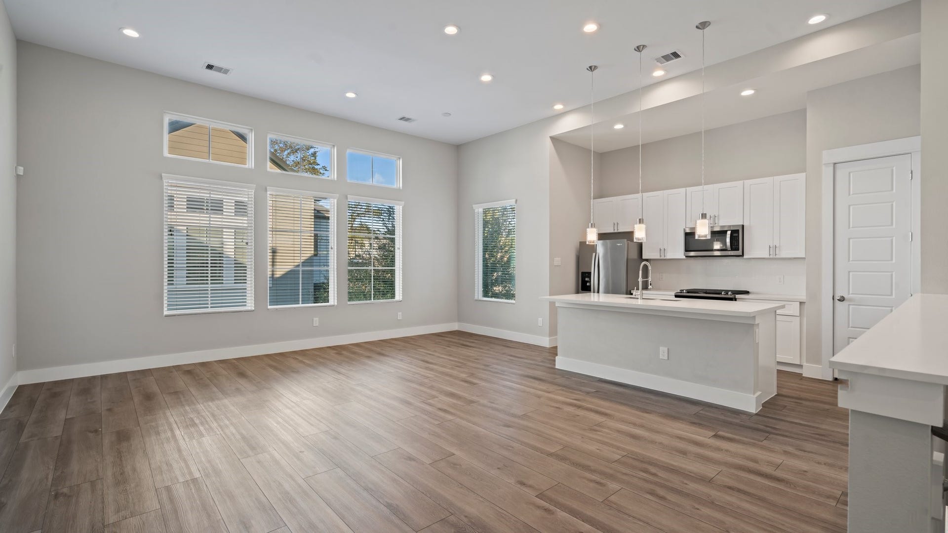814 Thornton Road, #F, Houston, TX 77018