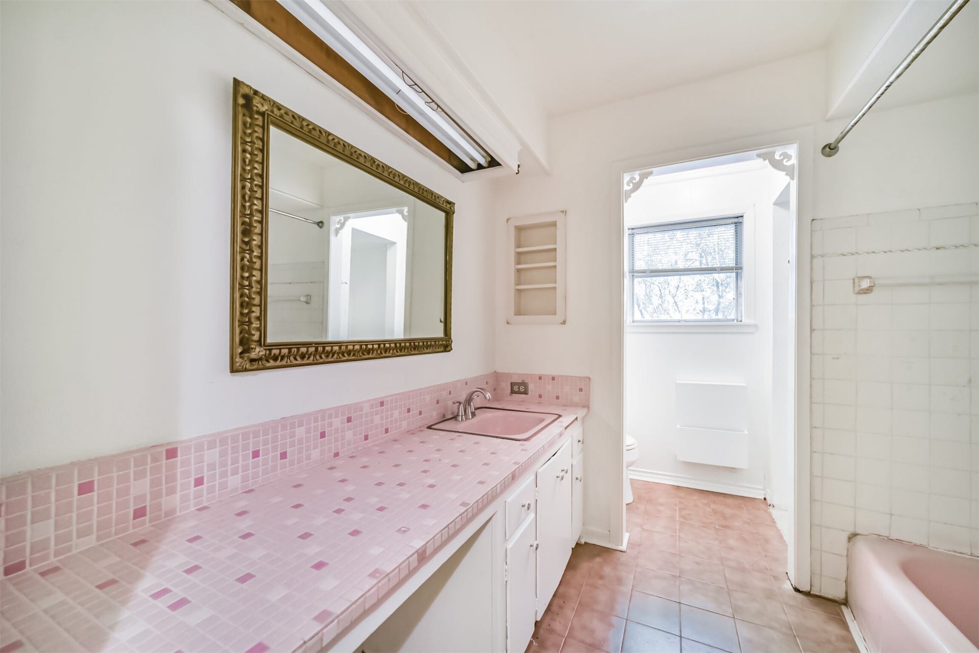 11606 Glenora Drive, Houston, TX 77065