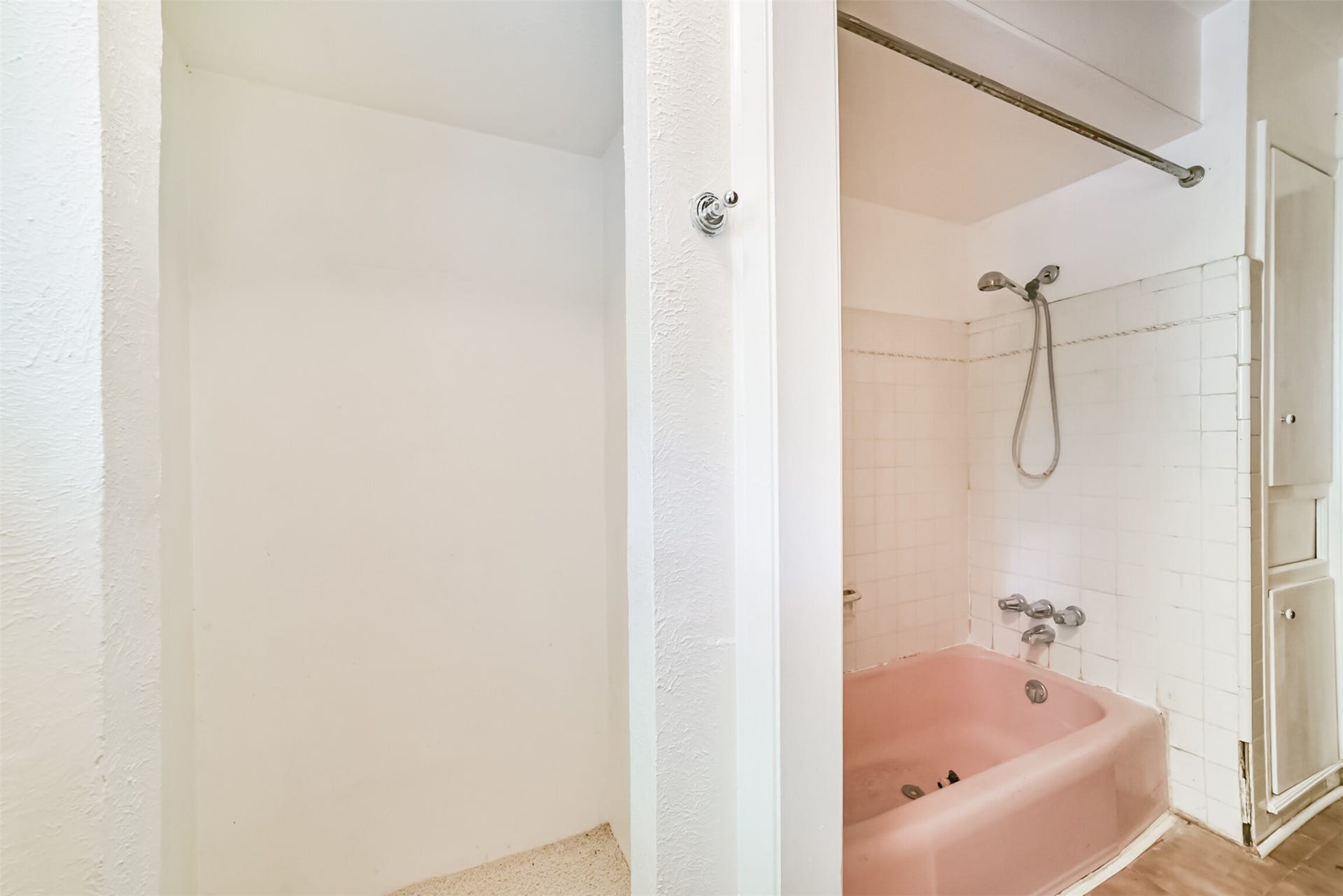 11606 Glenora Drive, Houston, TX 77065