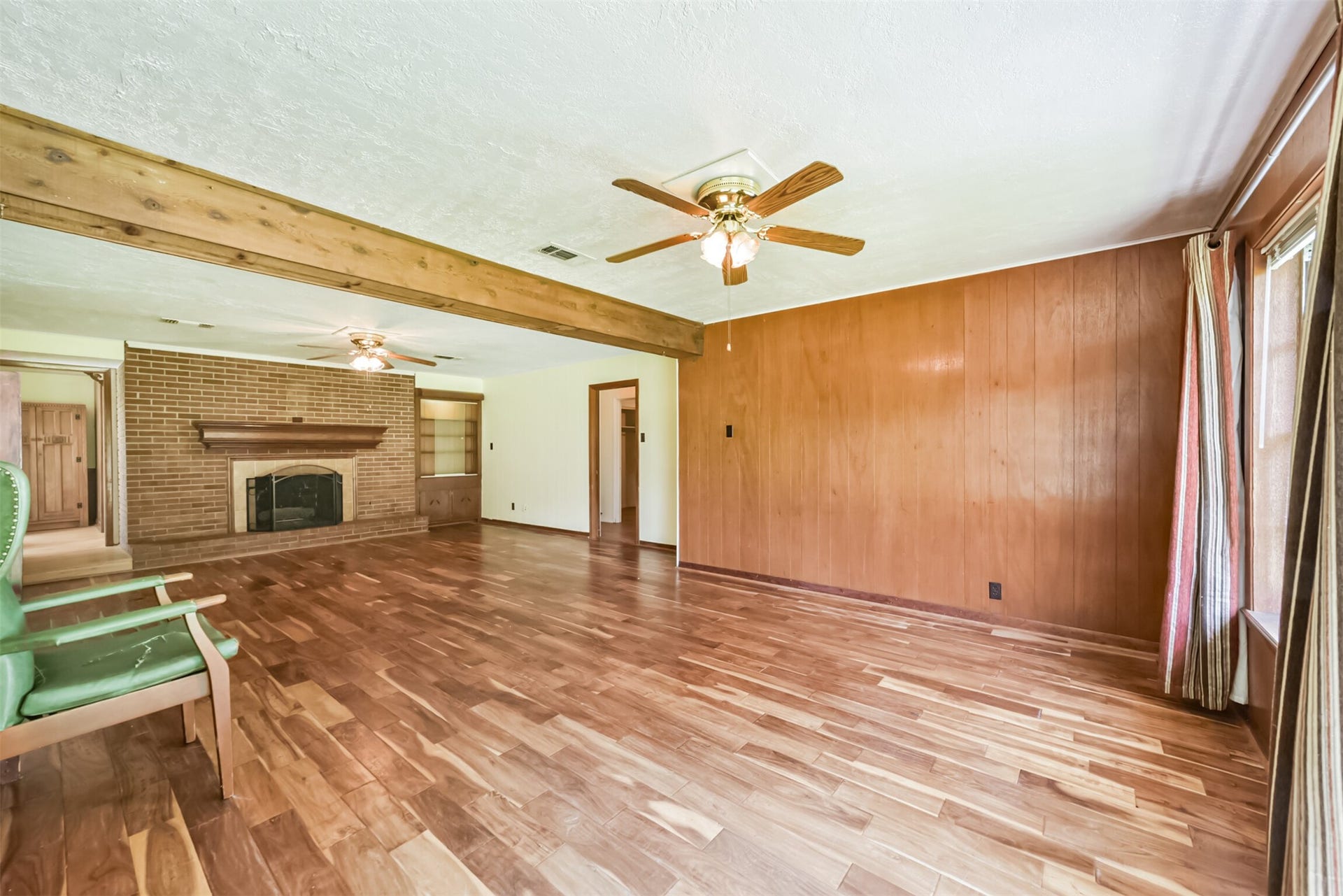 11606 Glenora Drive, Houston, TX 77065