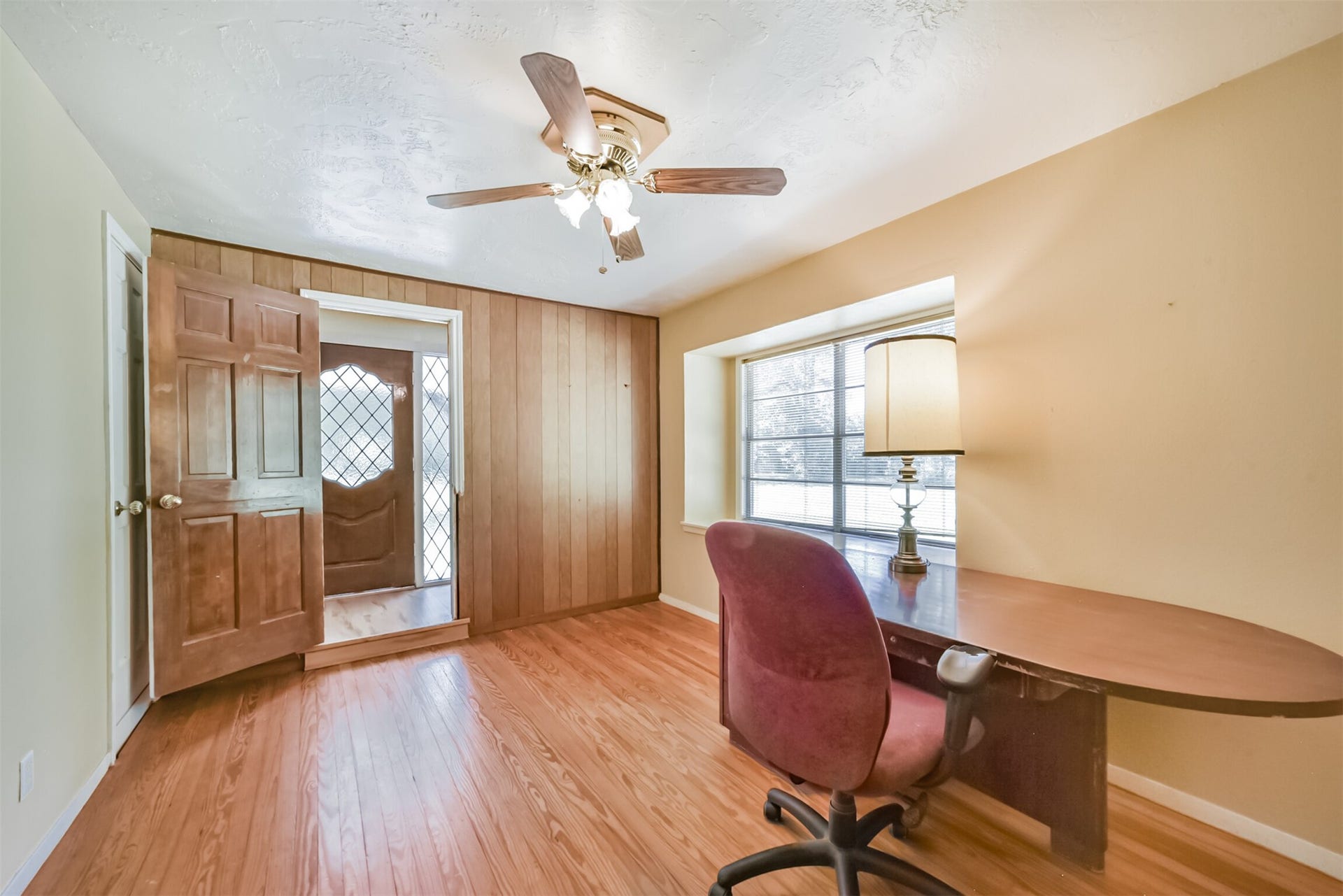 11606 Glenora Drive, Houston, TX 77065