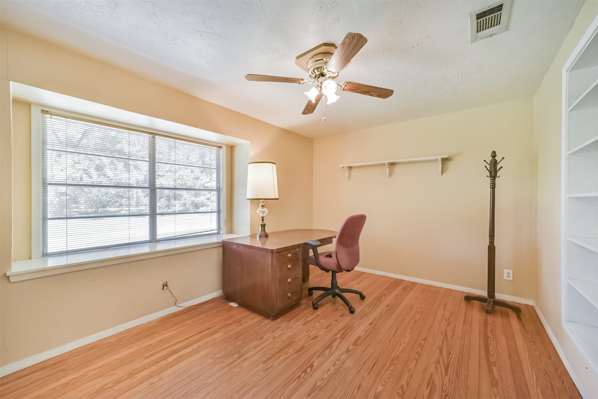 11606 Glenora Drive, Houston, TX 77065