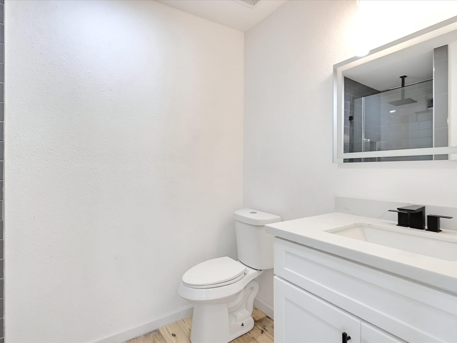 607 Marshall Street, Houston, TX 77006 607 Marshall Street, Houston, TX 77006