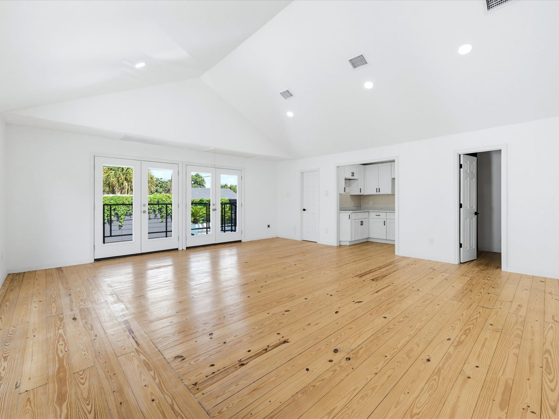 607 Marshall Street, Houston, TX 77006 607 Marshall Street, Houston, TX 77006