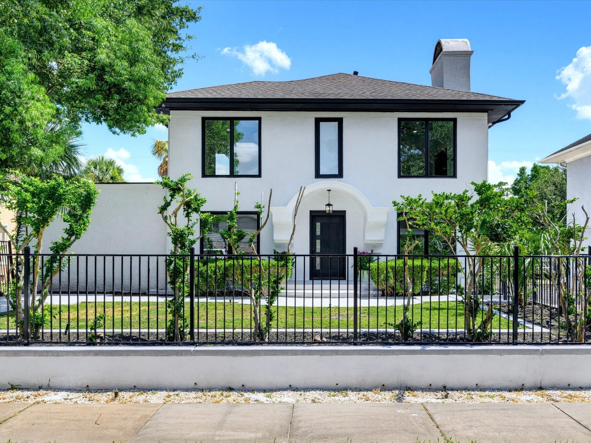 607 Marshall Street, Houston, TX 77006 607 Marshall Street, Houston, TX 77006