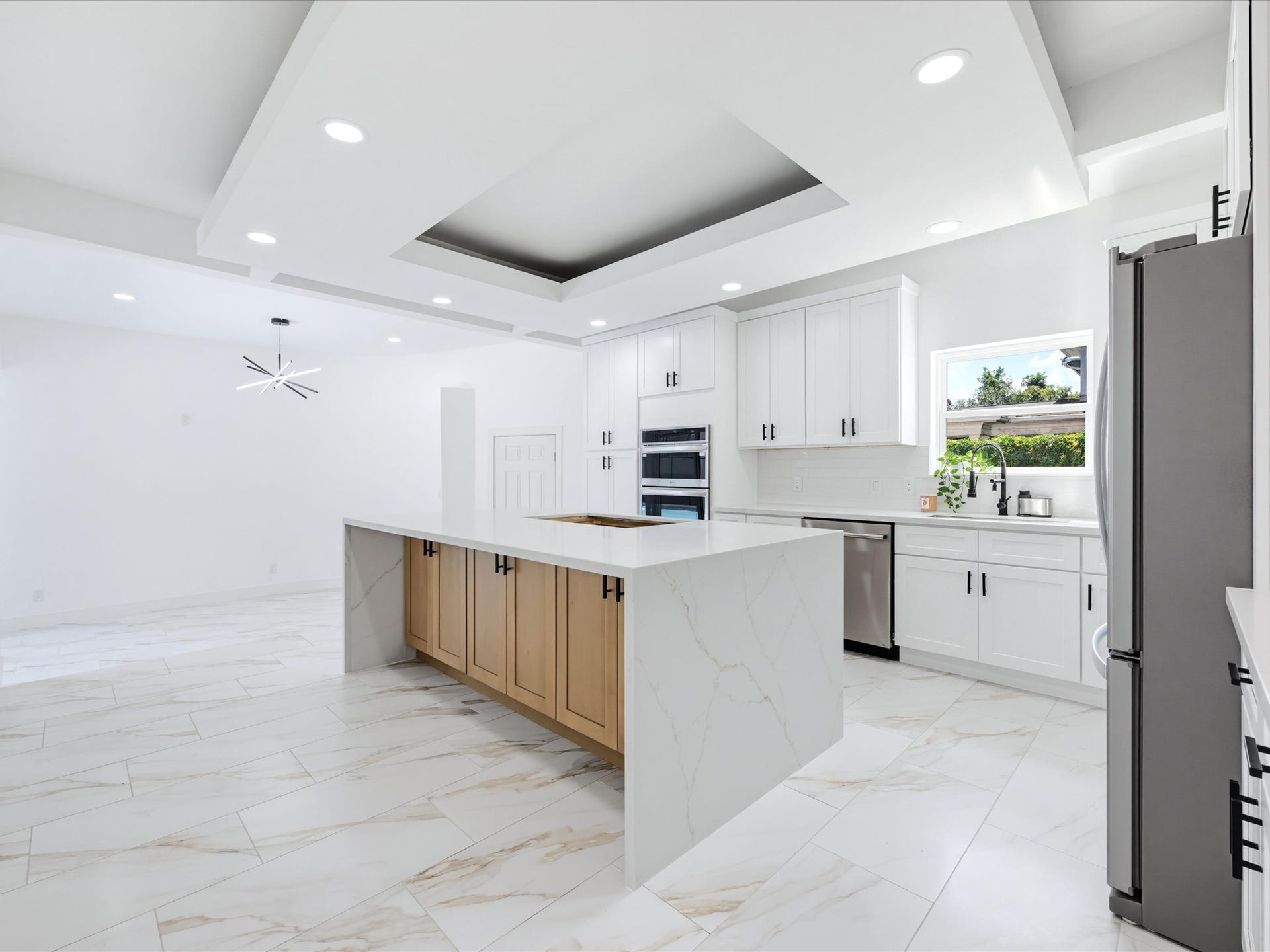 607 Marshall Street, Houston, TX 77006 607 Marshall Street, Houston, TX 77006