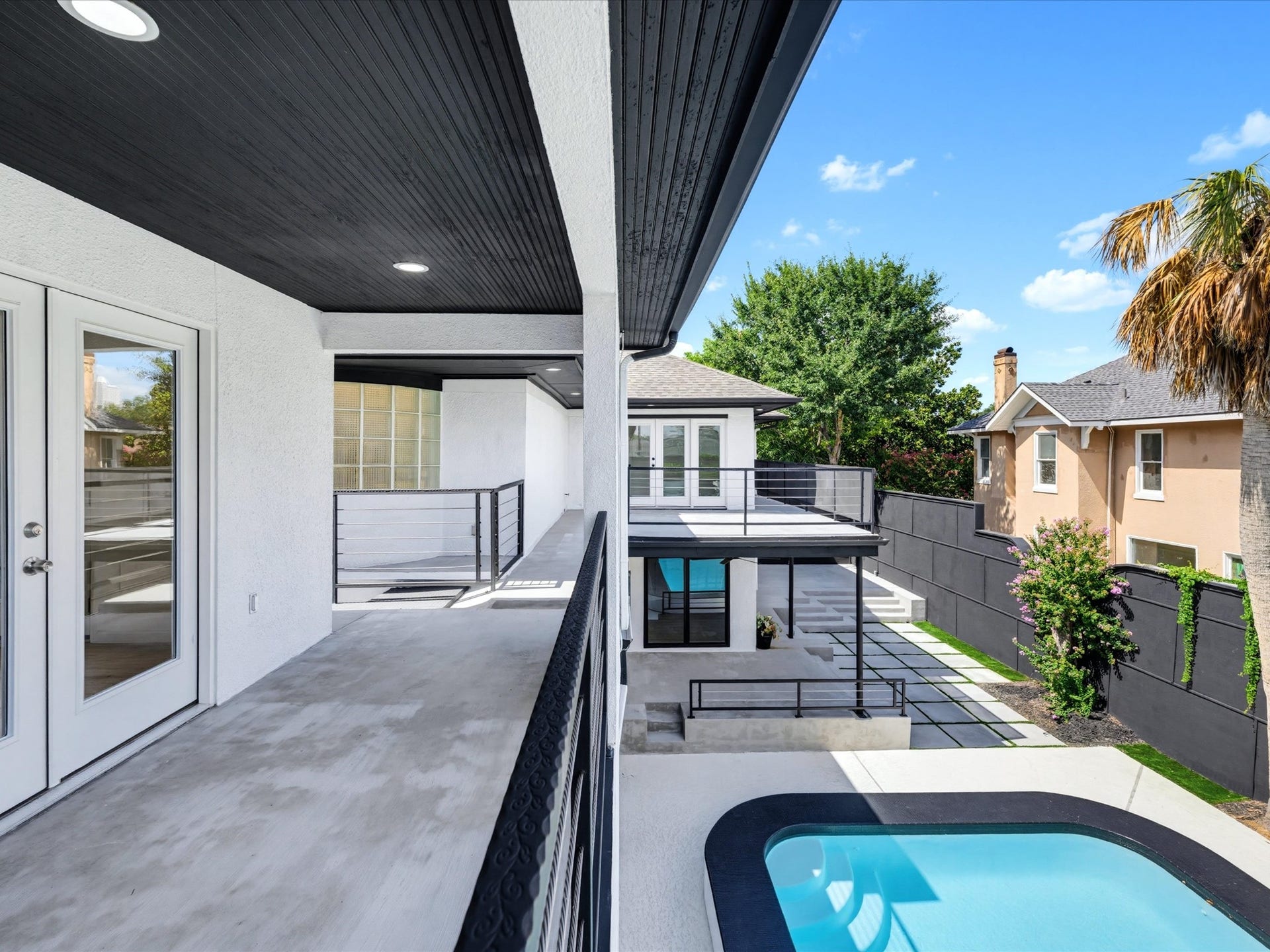 607 Marshall Street, Houston, TX 77006 607 Marshall Street, Houston, TX 77006