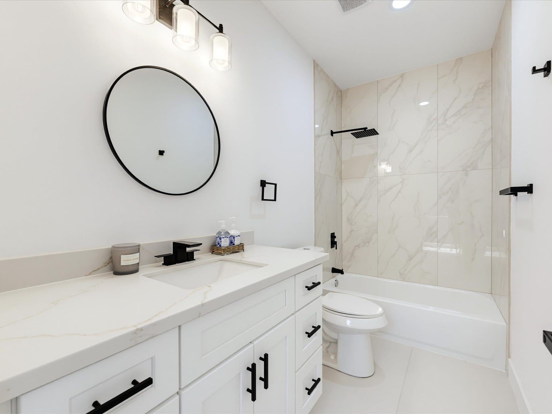 607 Marshall Street, Houston, TX 77006 607 Marshall Street, Houston, TX 77006