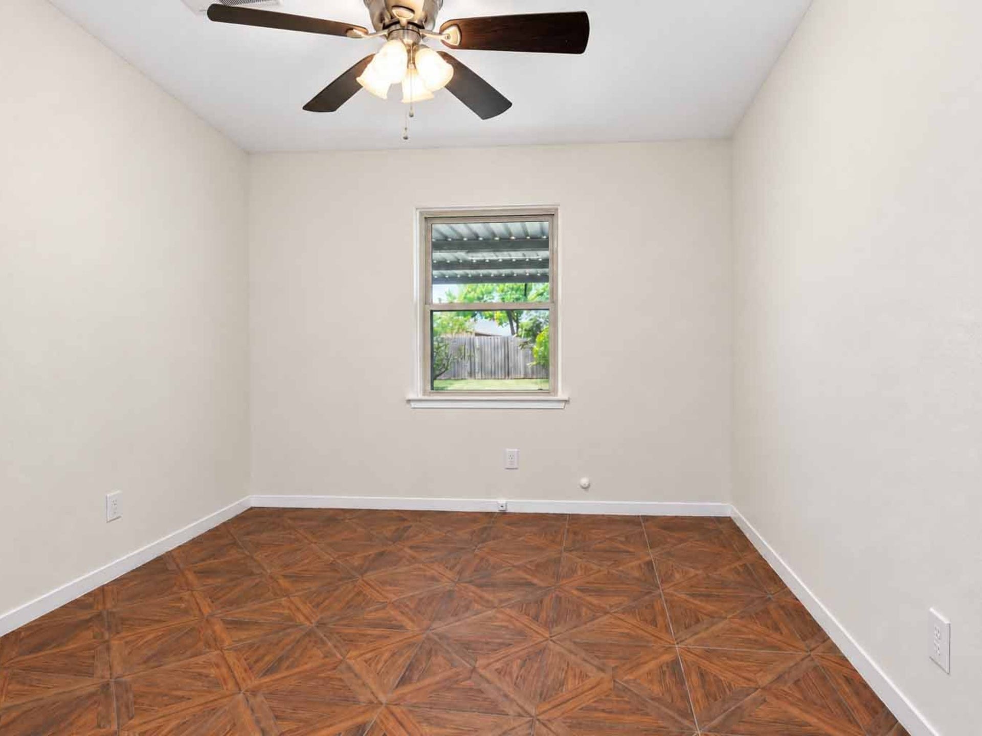 10323 Winding Trail Road, La Porte, TX 77571 10323 Winding Trail Road, La Porte, TX 77571