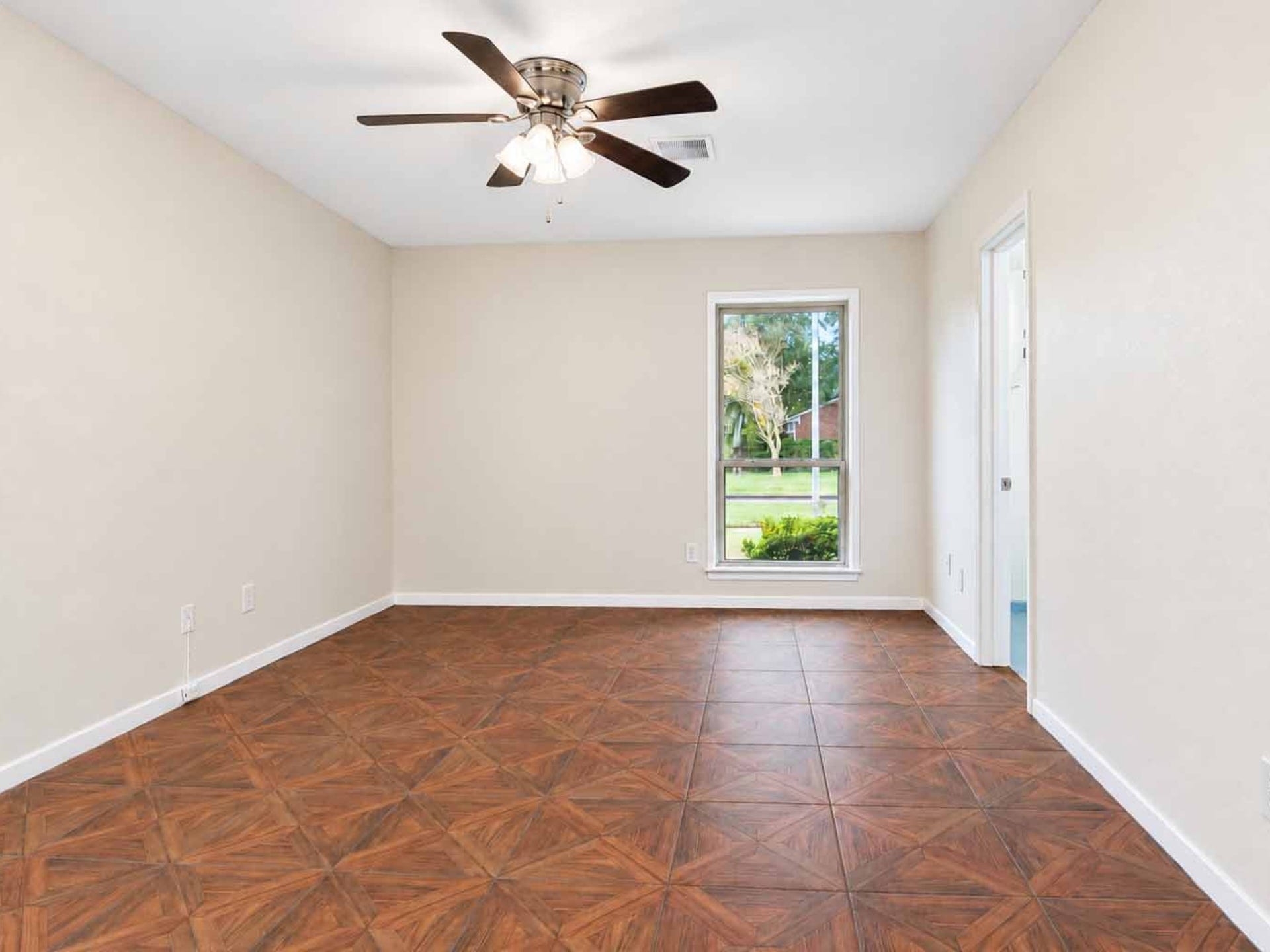 10323 Winding Trail Road, La Porte, TX 77571 10323 Winding Trail Road, La Porte, TX 77571