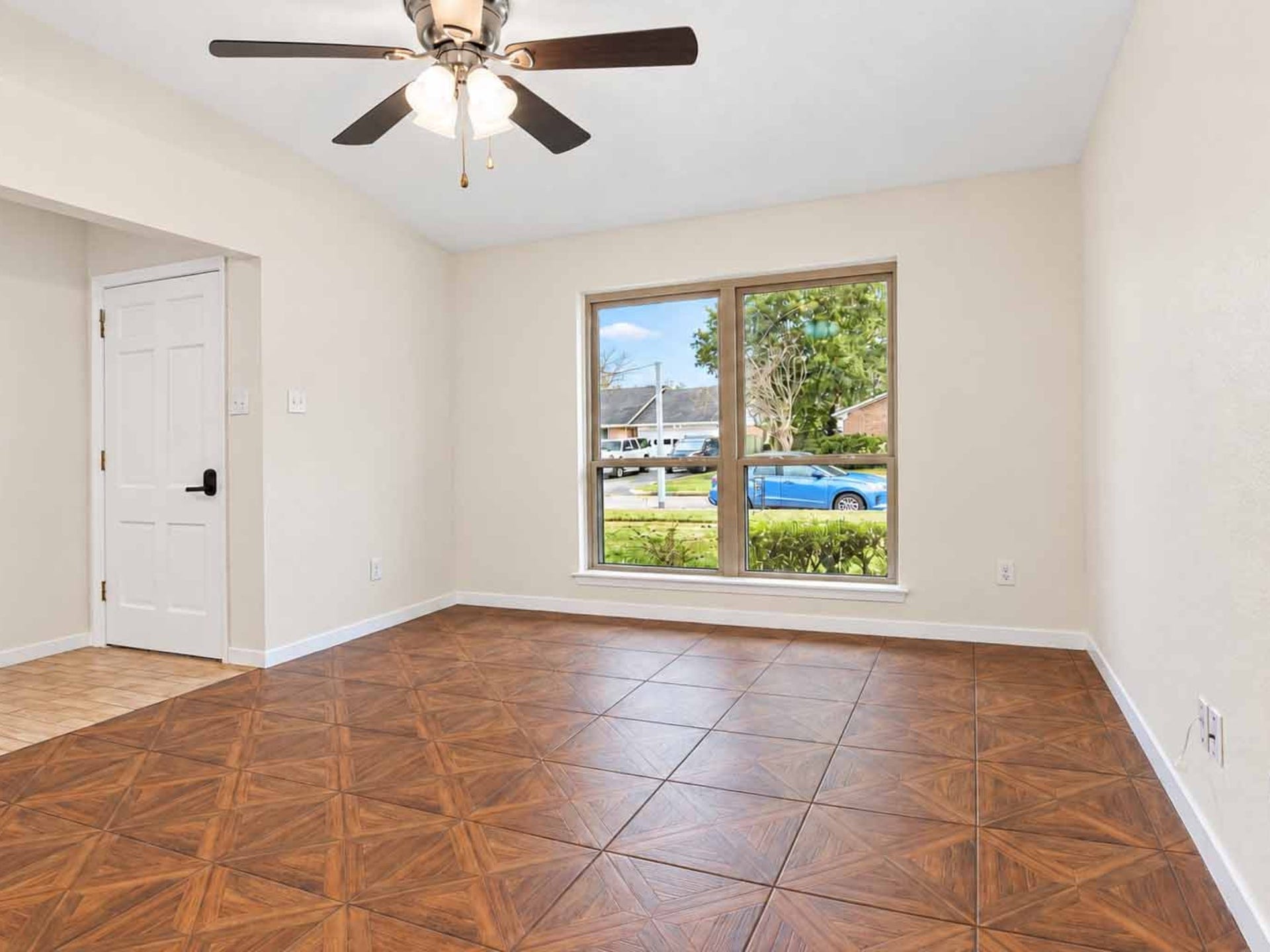 10323 Winding Trail Road, La Porte, TX 77571 10323 Winding Trail Road, La Porte, TX 77571