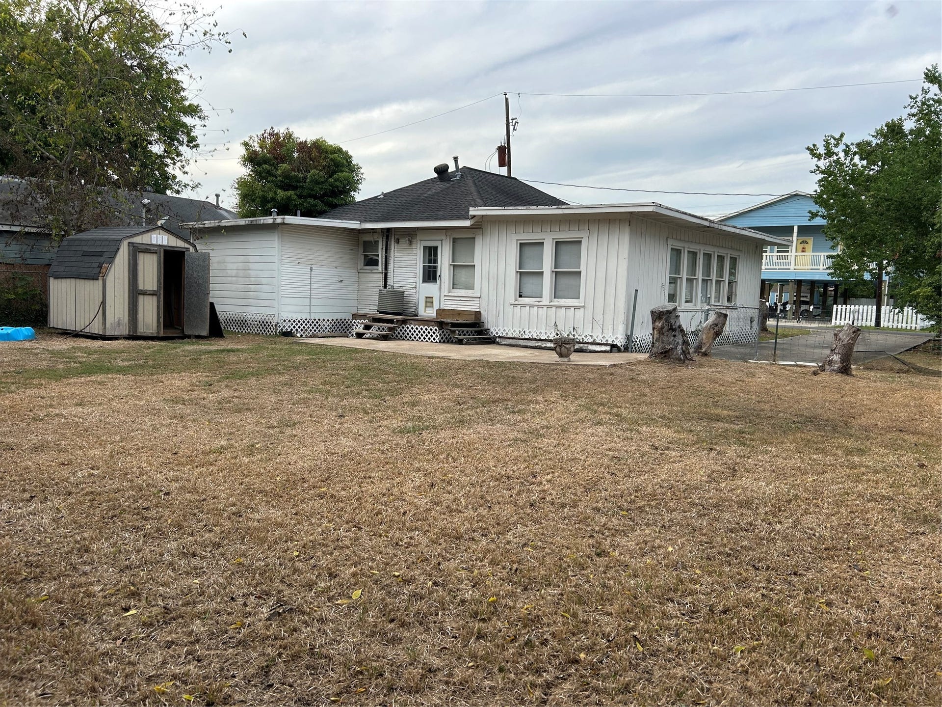 107 BAY OAKS Drive, La Porte, TX 77571