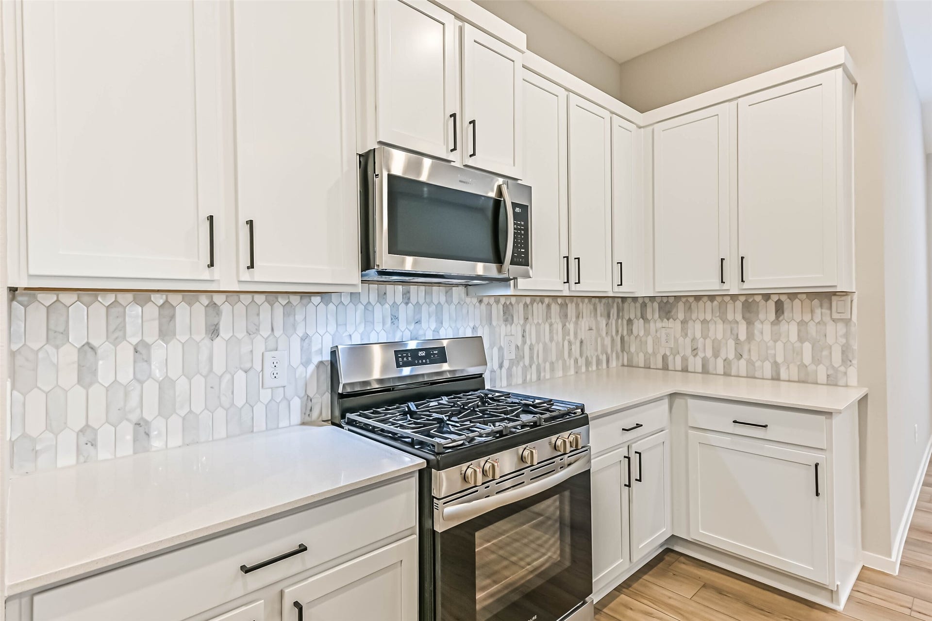 3106 Mariner Island Drive, La Marque, TX 77568 3106 Mariner Island Drive, La Marque, TX 77568