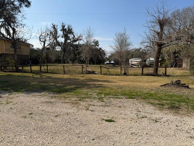 3645 Pan American Road, Brazoria, TX 77422