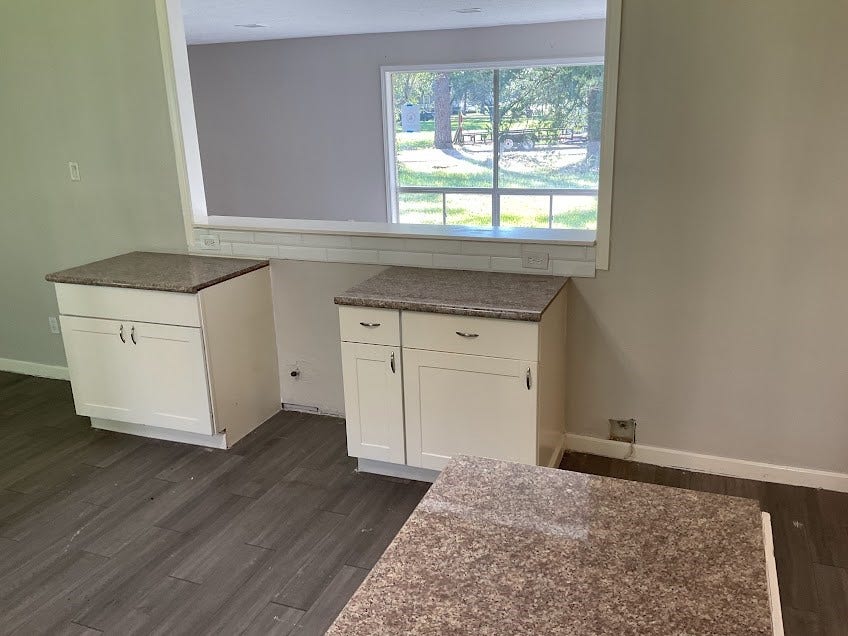 3515 Elm Drive, Dickinson, TX 77539 3515 Elm Drive, Dickinson, TX 77539