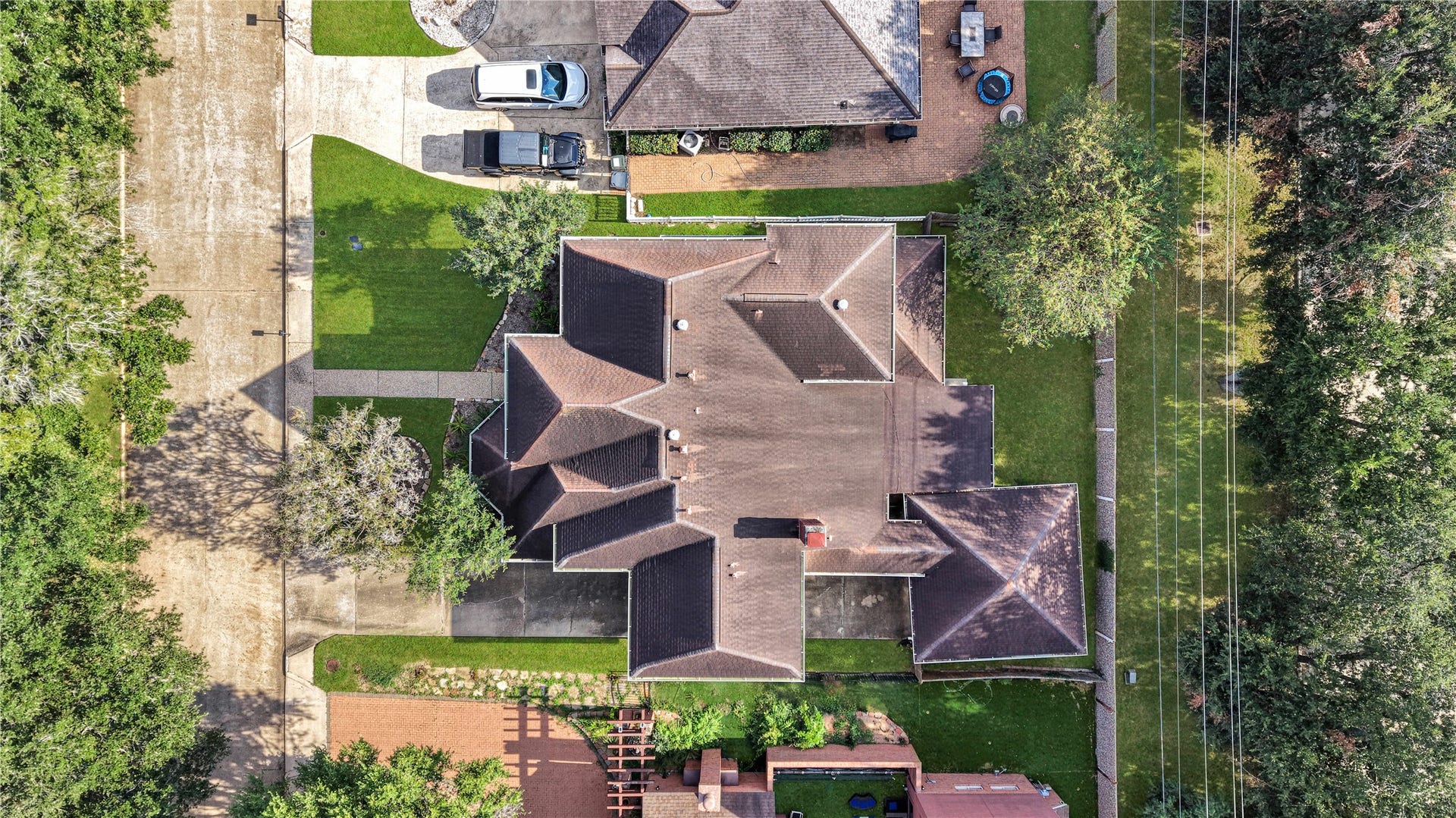 402 Lakeside Boulevard, Sugar Land, TX 77478