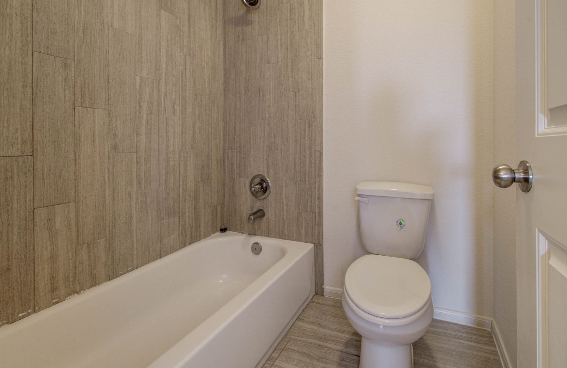5515 Bayleys Court, Katy, TX 77449 5515 Bayleys Court, Katy, TX 77449
