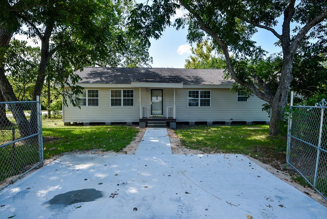 1030 Perkins Drive, Bacliff, TX 77518 1030 Perkins Drive, Bacliff, TX 77518