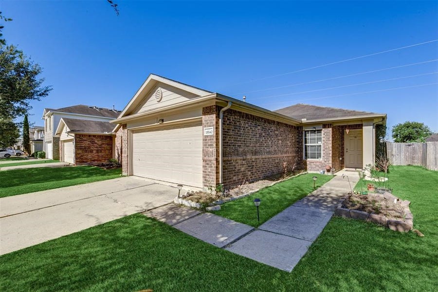 Property photo for 18142 Sorrell Oaks Lane, Richmond, TX
