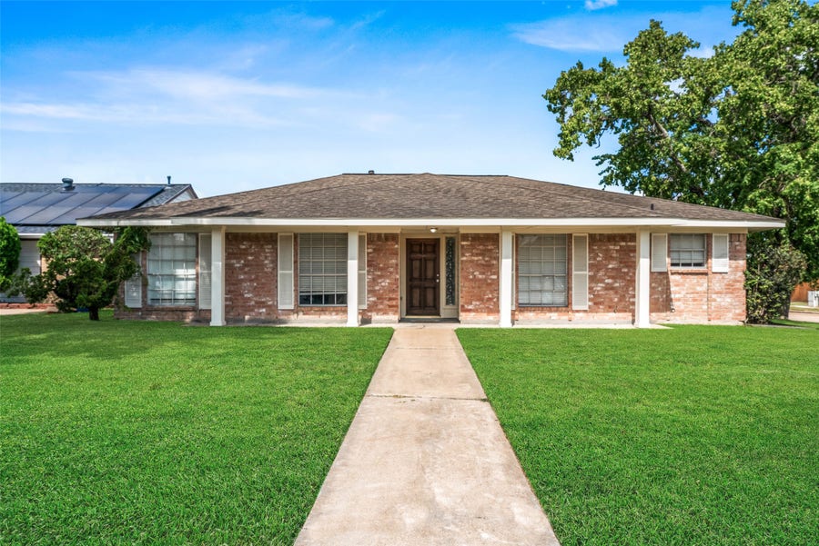 Property photo for 6902 Addicks Clodine Road, Houston, TX