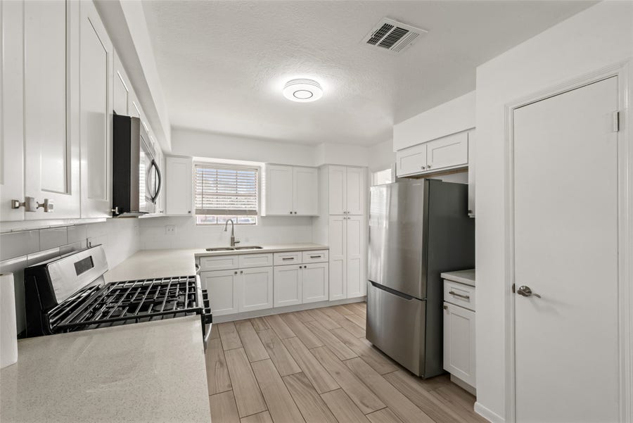Property photo for 6902 Addicks Clodine Road, Houston, TX