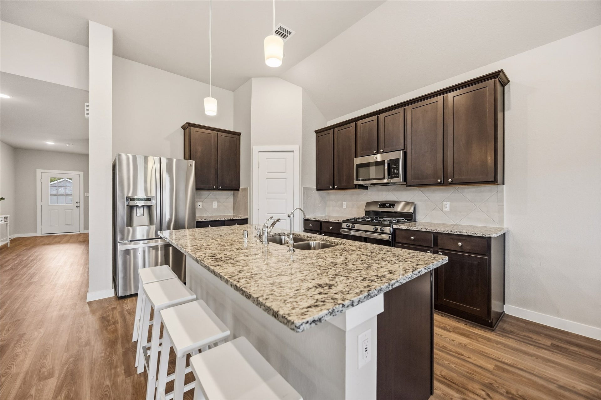1173 Filly Creek Drive, Alvin, TX 77511 1173 Filly Creek Drive, Alvin, TX 77511