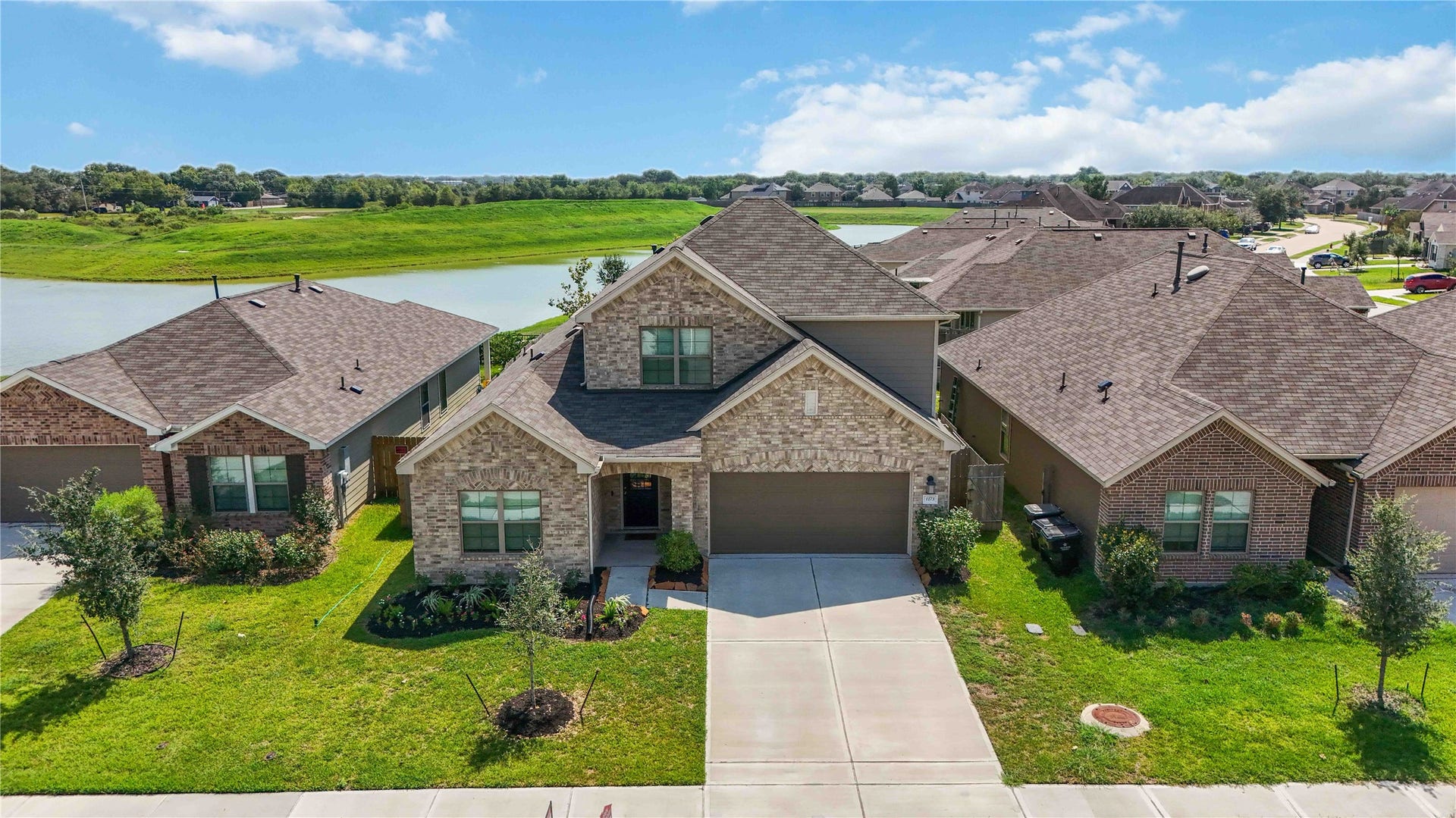 1173 Filly Creek Drive, Alvin, TX 77511 1173 Filly Creek Drive, Alvin, TX 77511