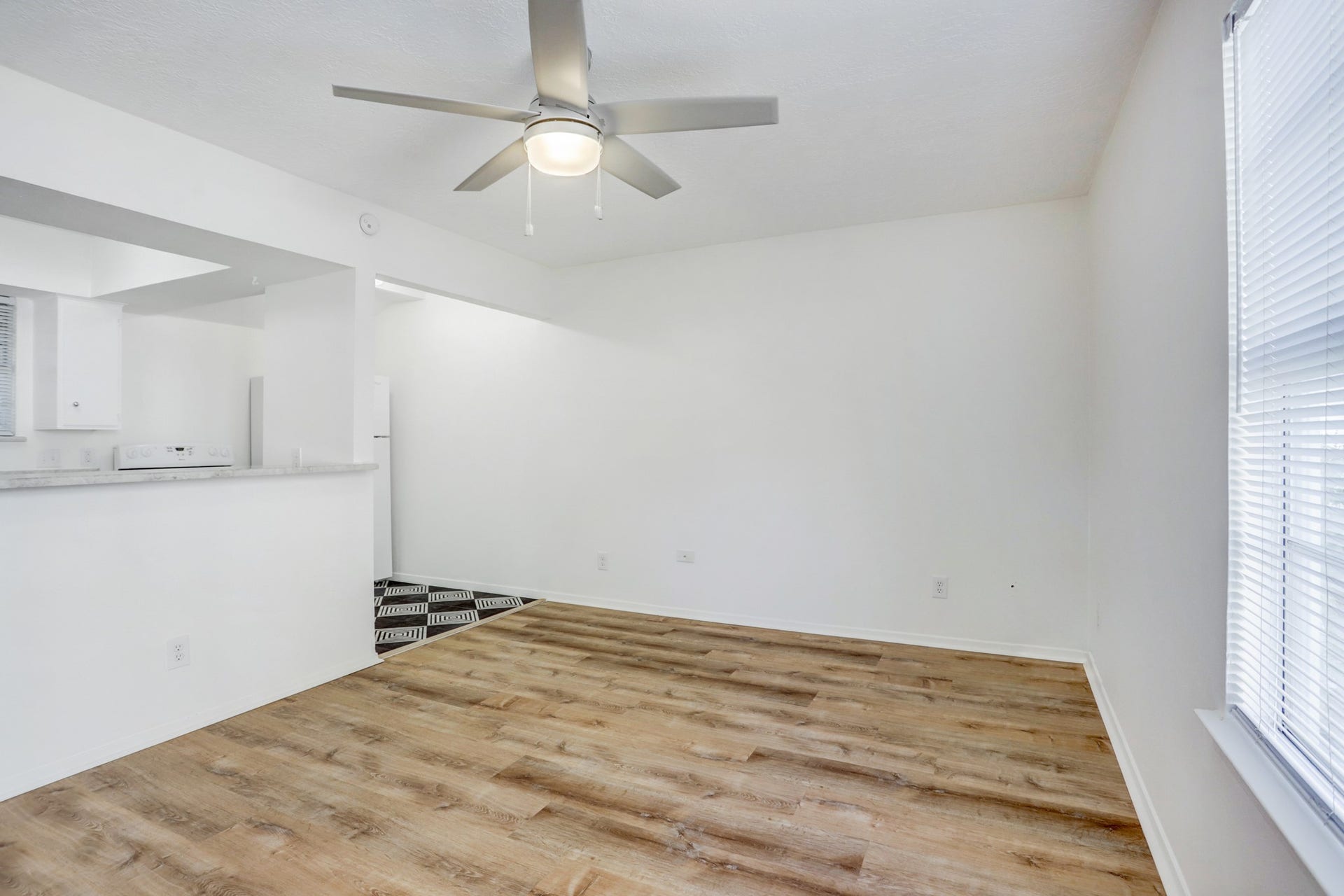 606 Enid Street, #1/2A, Houston, TX 77009