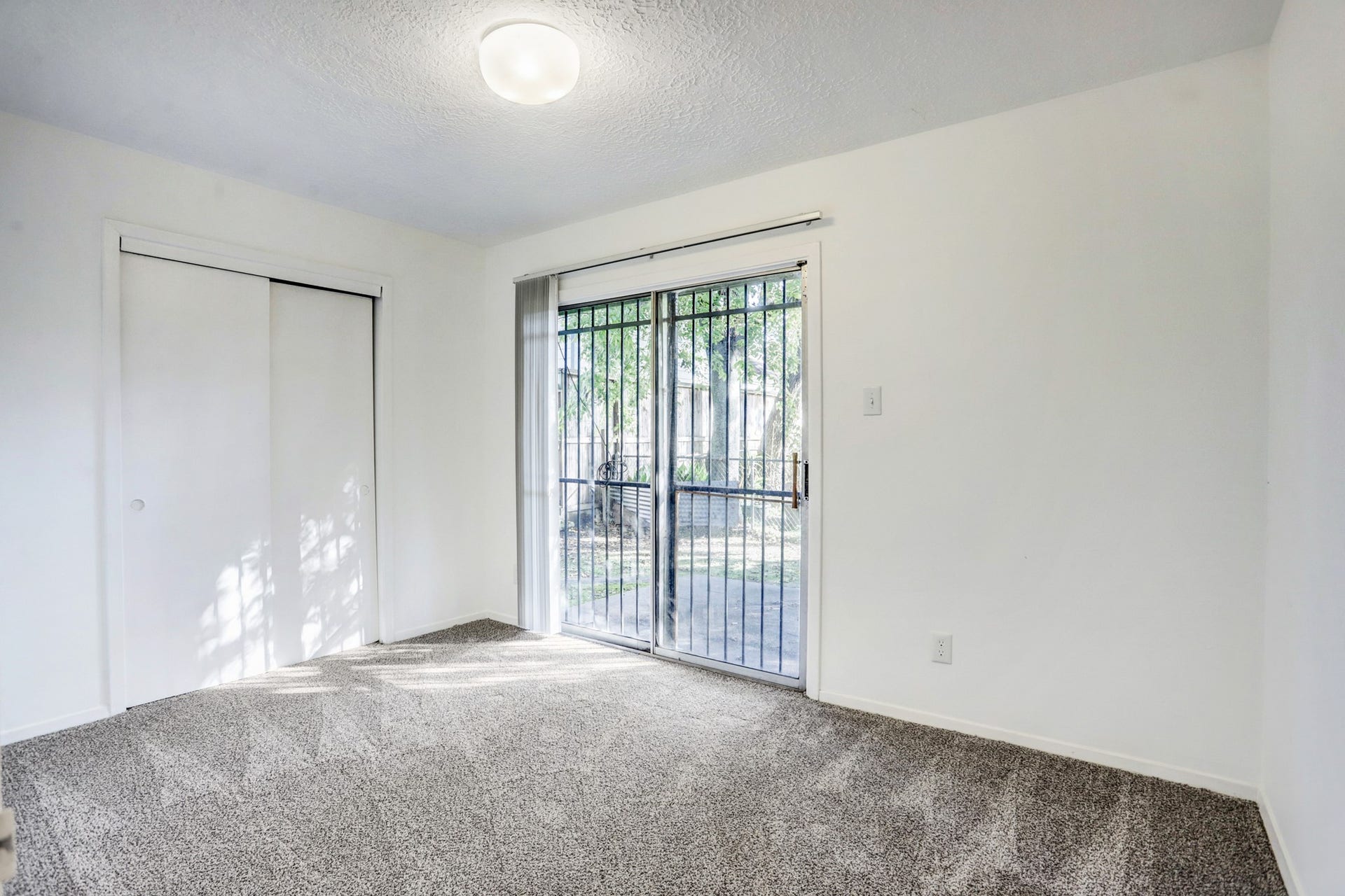 606 Enid Street, #1/2A, Houston, TX 77009