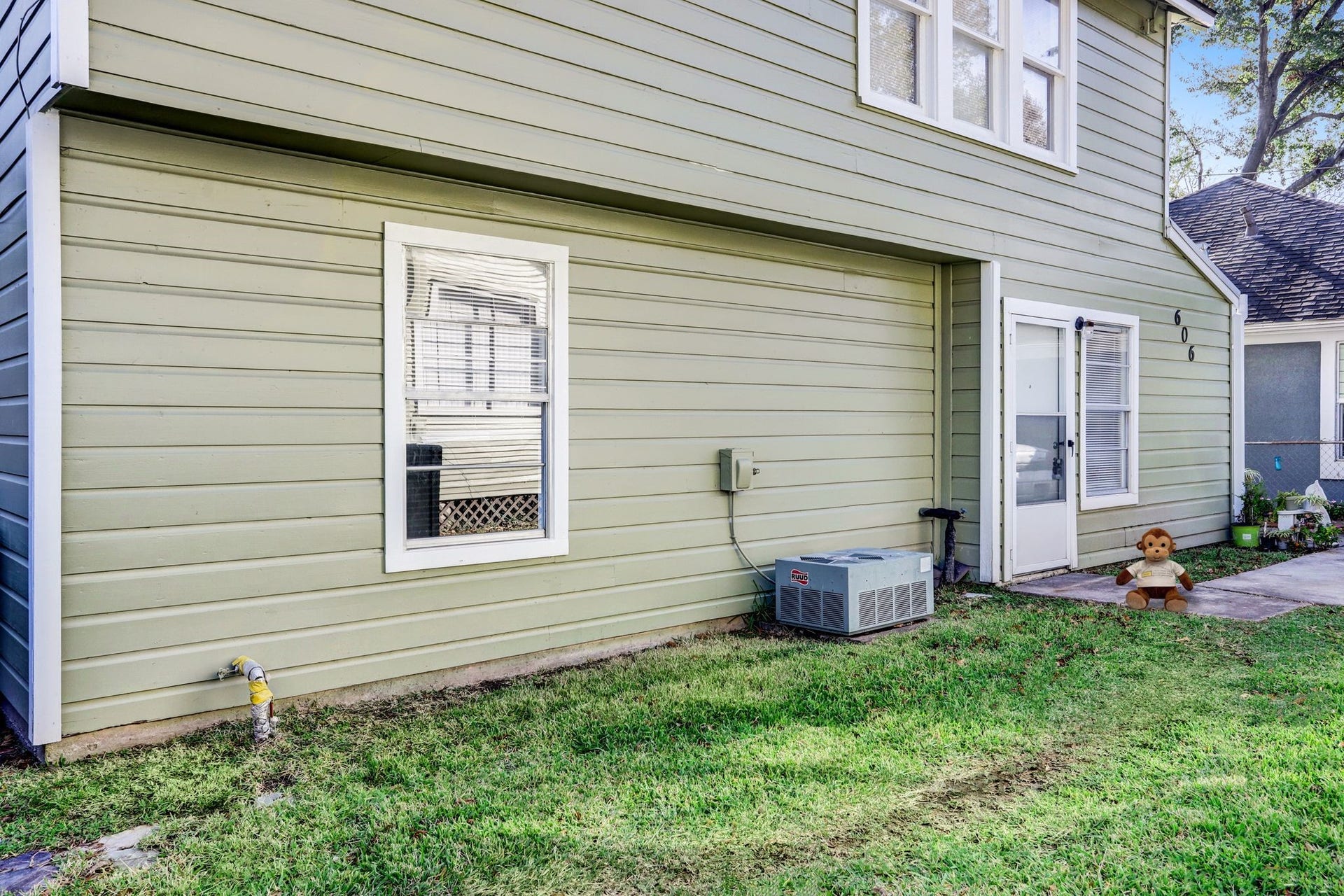 606 Enid Street, #1/2A, Houston, TX 77009