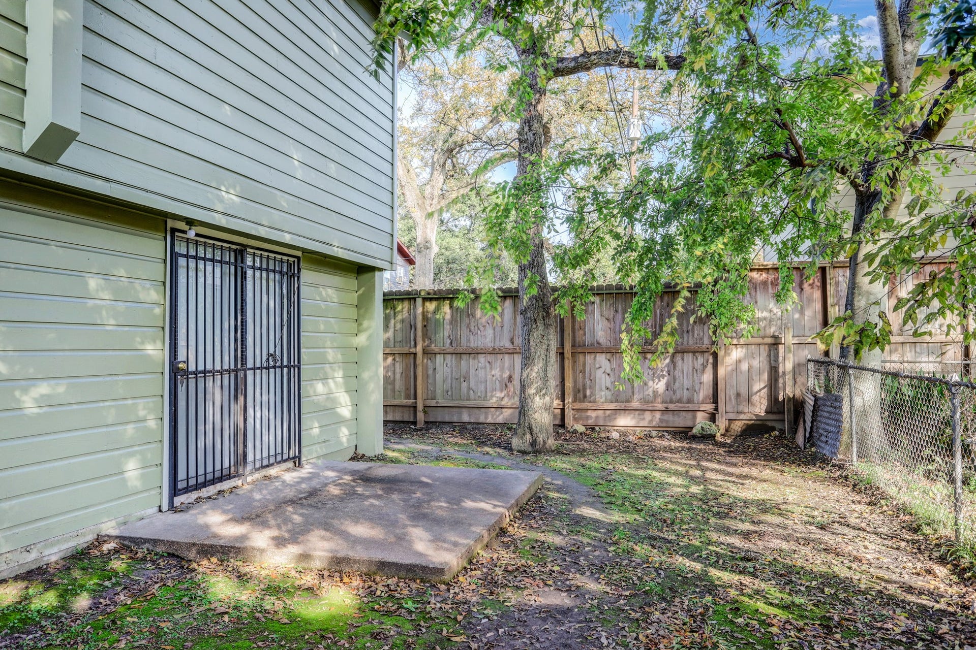 606 Enid Street, #1/2A, Houston, TX 77009
