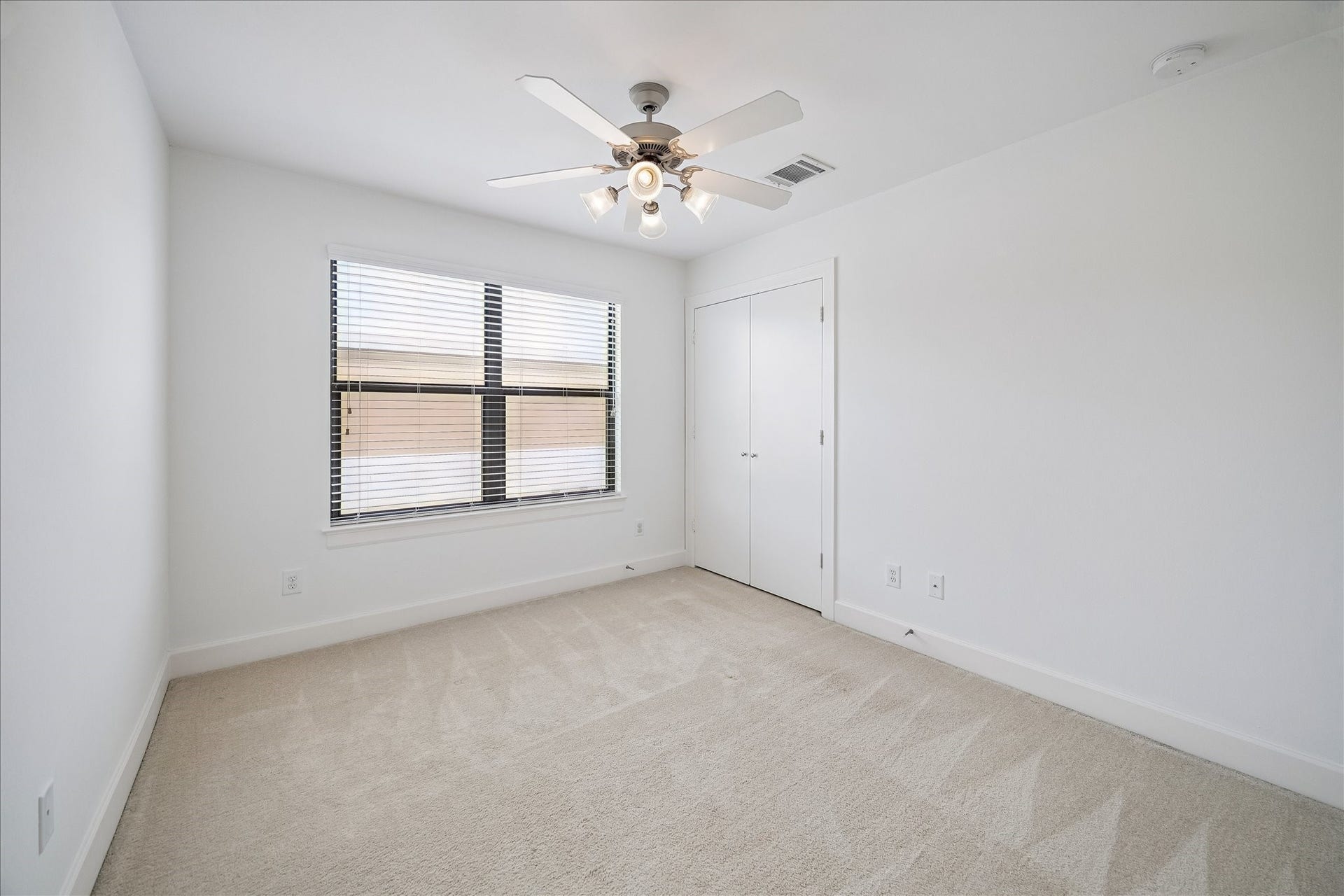 648 Westcross Street, #303, Houston, TX 77018 648 Westcross Street, #303, Houston, TX 77018