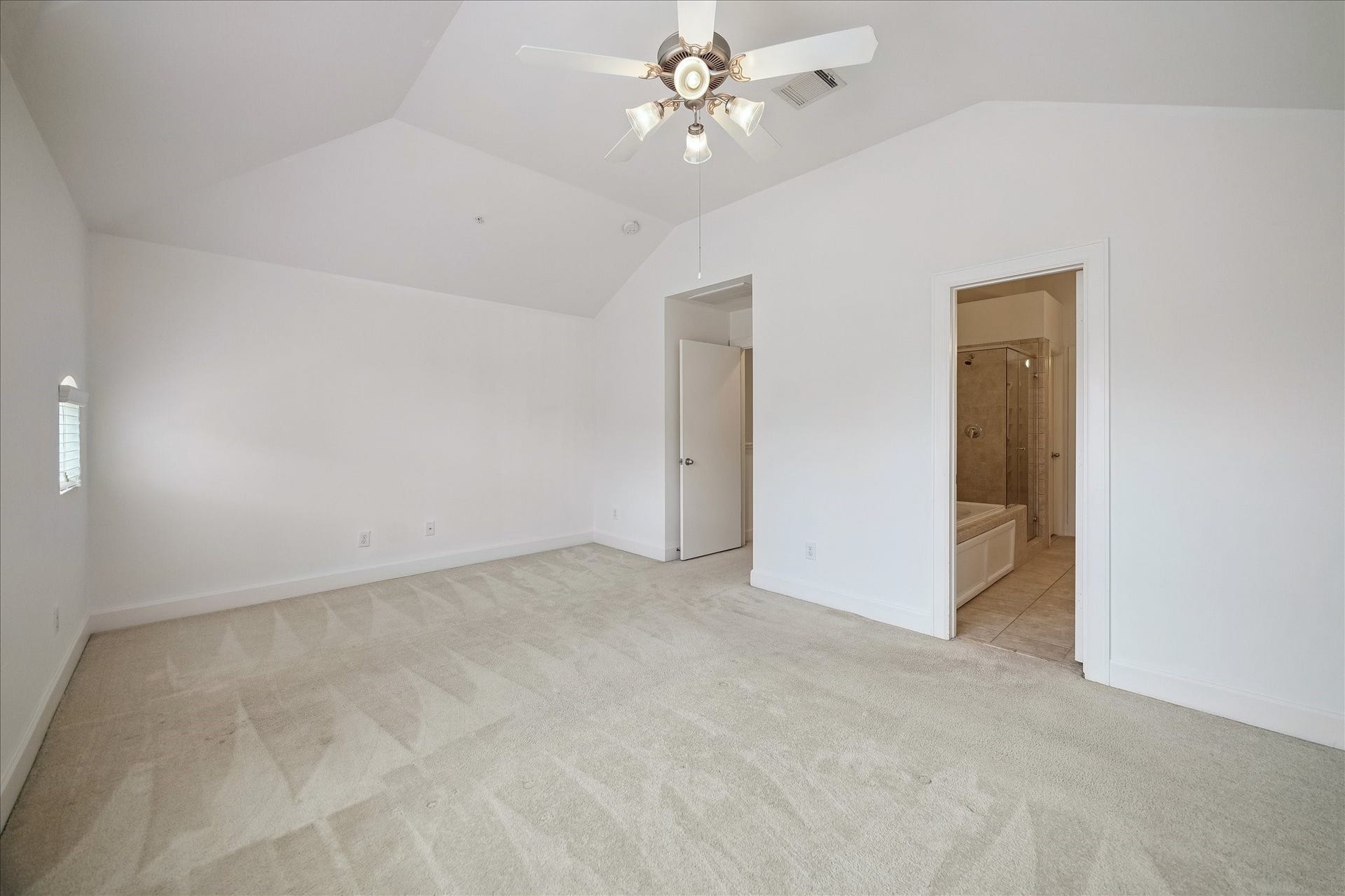 648 Westcross Street, #303, Houston, TX 77018 648 Westcross Street, #303, Houston, TX 77018