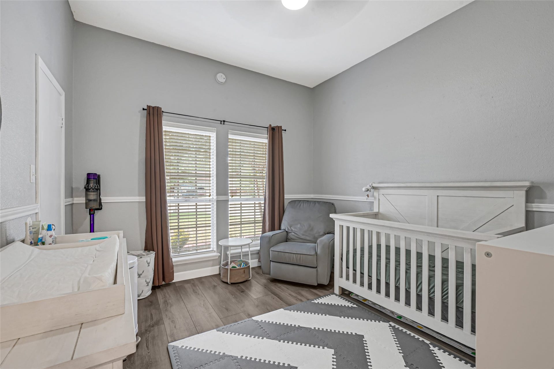 9913 Leamington Drive, Houston, TX 77070 9913 Leamington Drive, Houston, TX 77070